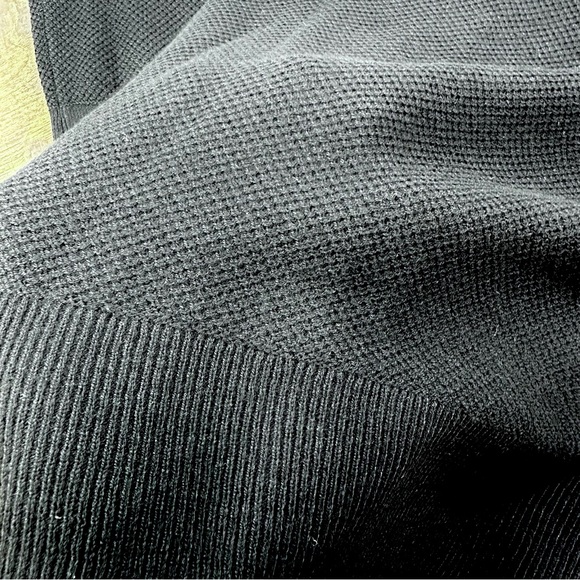 GAP Bella Crew Lightweight Pullover Sweater, True Black, Large NWT - Picture 11 of 15